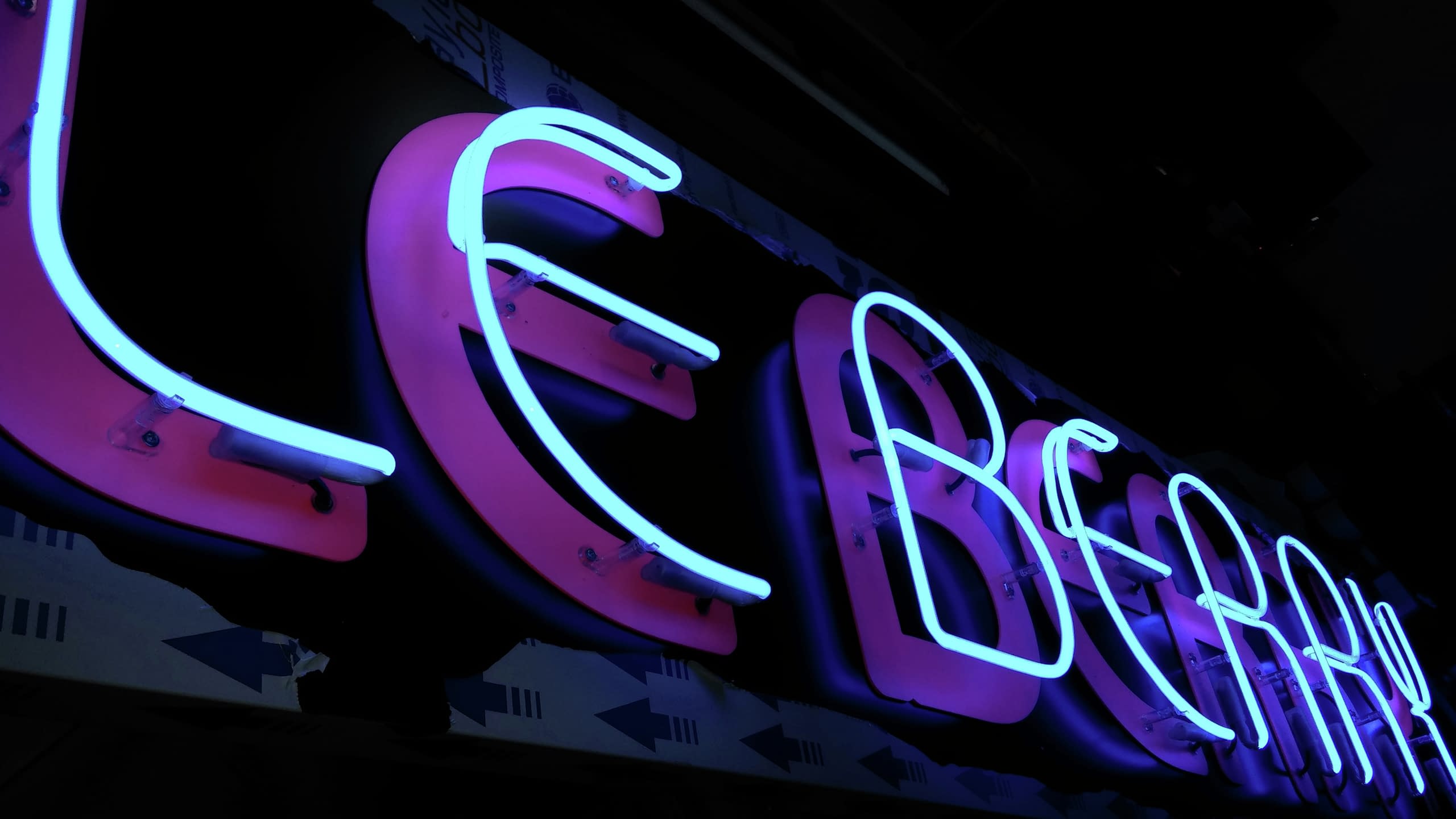 Неонови реклами – Рекламна агенция Хорос 5